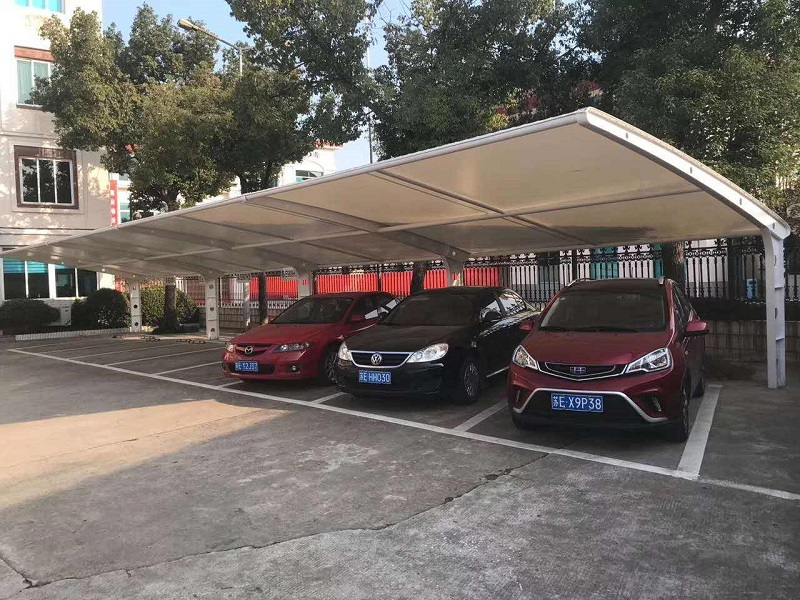 汽車膜結(jié)構(gòu)車棚